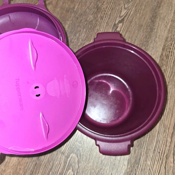 Purple Tupperware Steamer - Picture 3 of 3